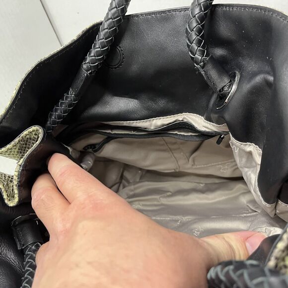 Judith Ripka Handbag w/Python Snake Embossed Finish. 100% Genuine Leather - Picture 14 of 16